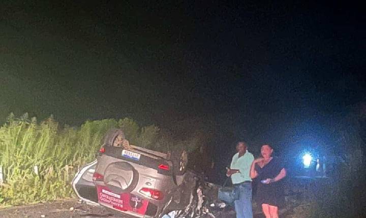 Cantor Raimundo Seresteiro sofre grave acidente próximo a Dário Meira