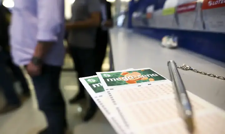 Mega-sena pode pagar prêmio de mais de R$ 100 milhões nesta quinta