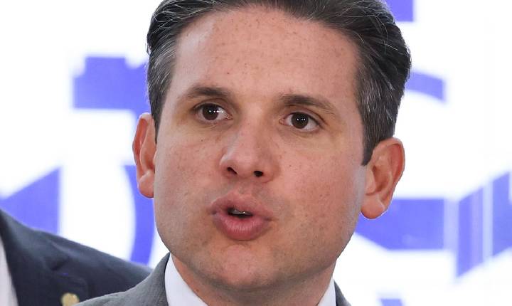 Motta cria comissão para analisar PEC da redução da escala 6X1