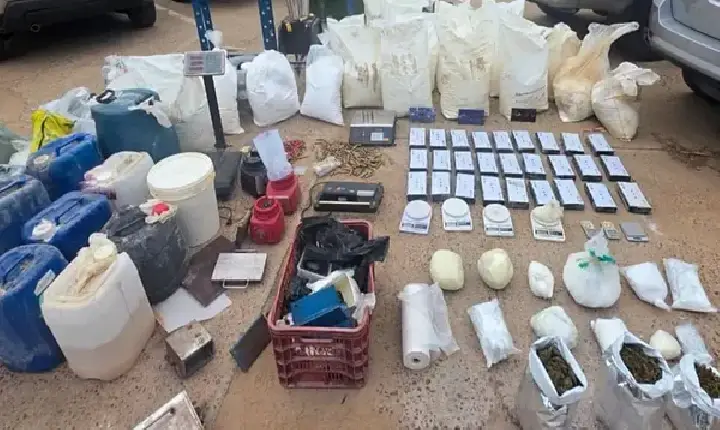 PM desarticula laboratório e apreende mais de uma tonelada de cocaína no interior da Bahia