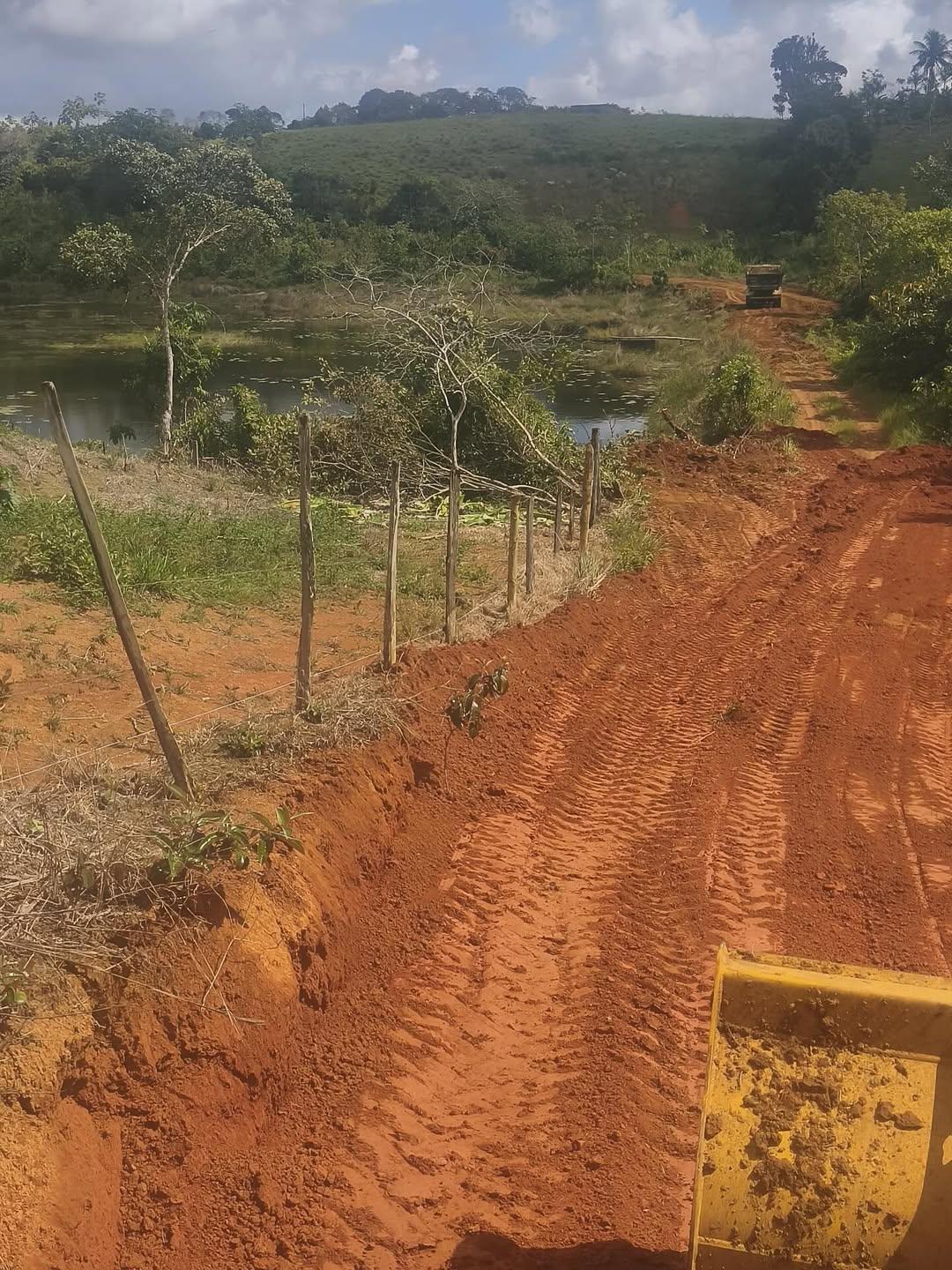 Prefeitura de Itacaré intensifica recuperação de estradas vicinais