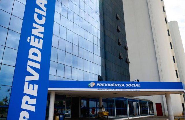 INSS suspende 8 instituições que faziam consignado a aposentados