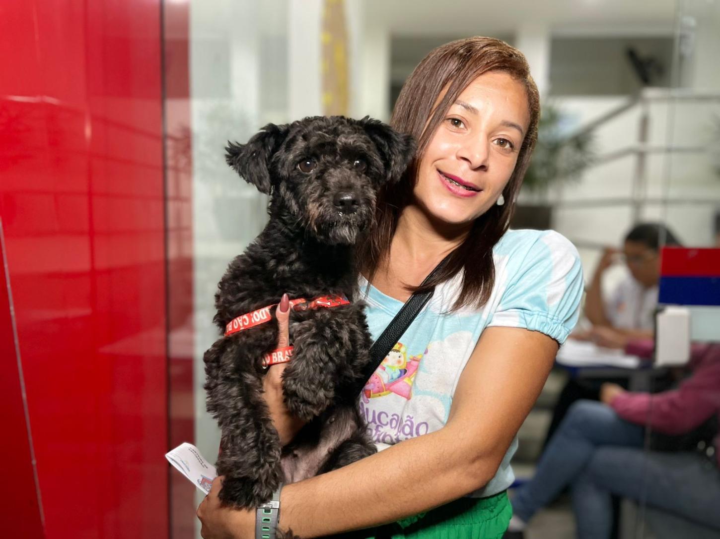 Ubaitaba: Ampliação de vacinação antirrábica em turno noturno para melhor cobertura