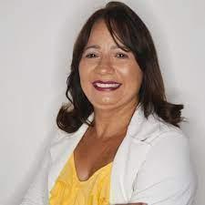 Crianças do Curisco estudam debaixo de barcaça em Uruçuca