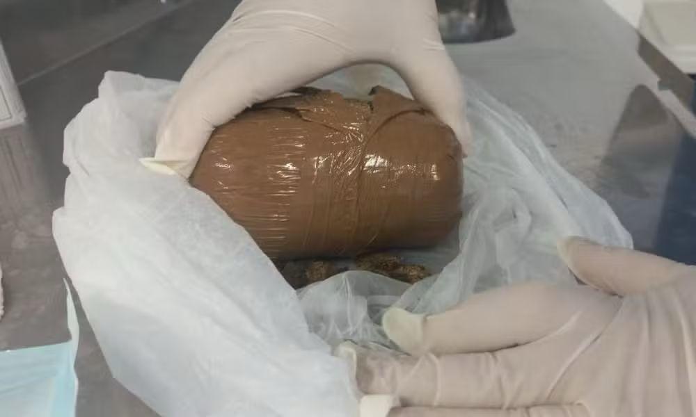 Grávida é presa após tentar entrar em presídio com droga escondida nas partes íntimas no interior da Bahia