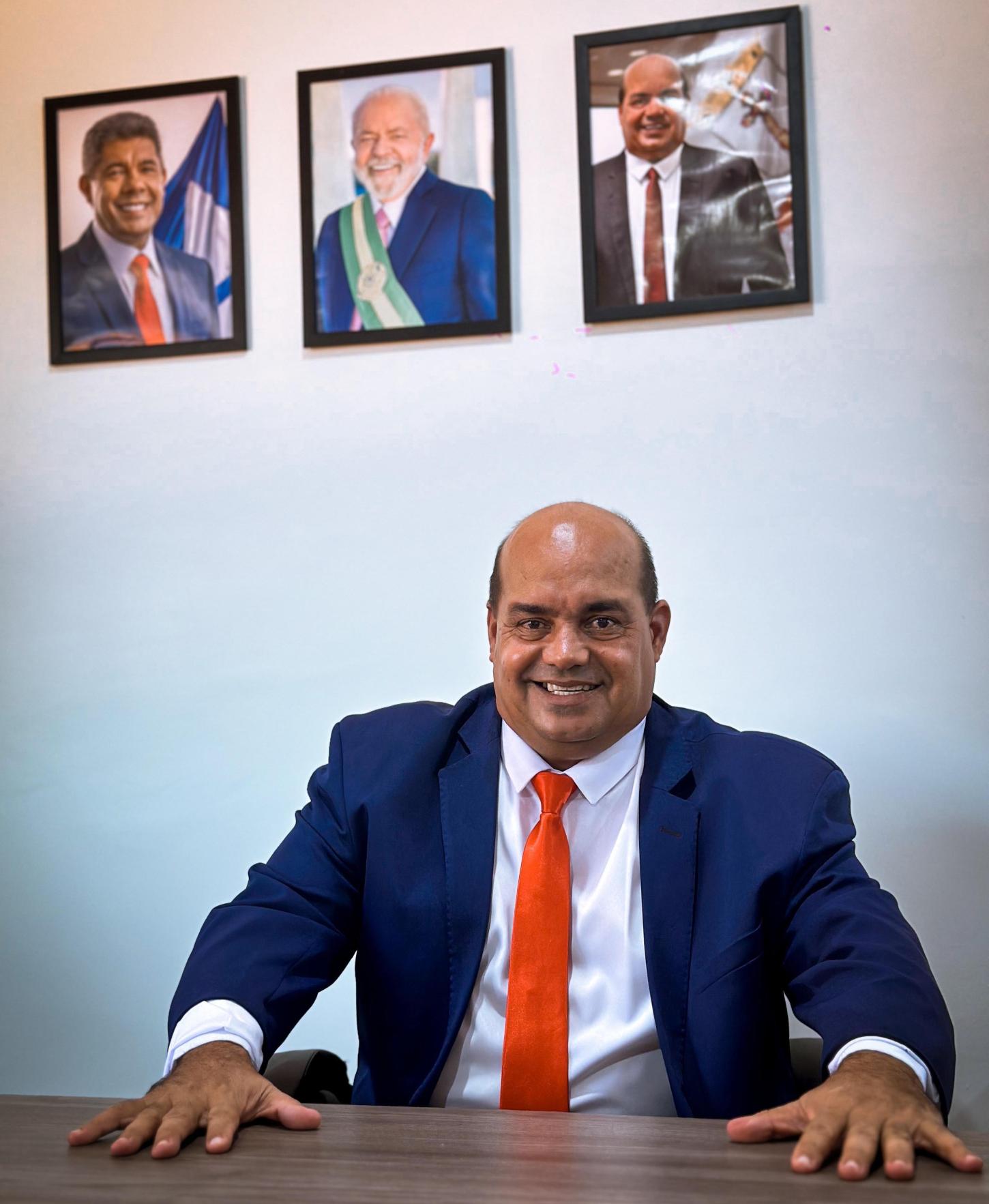 Pesquisa aponta mais de 70% de aprovação da gestão do prefeito Nego de Saronga em Itacaré