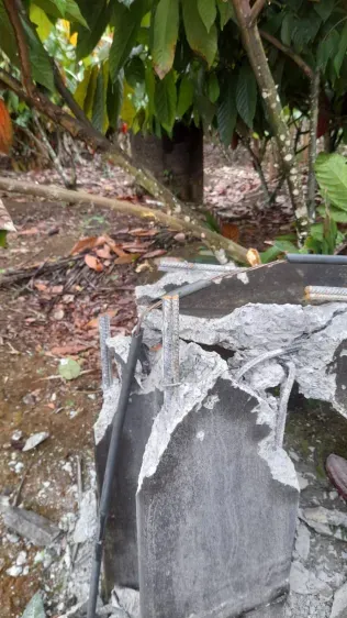 Poste é quebrado de forma proposital e tentativa de interromper energia e água volta a preocupar moradores de Taboquinhas