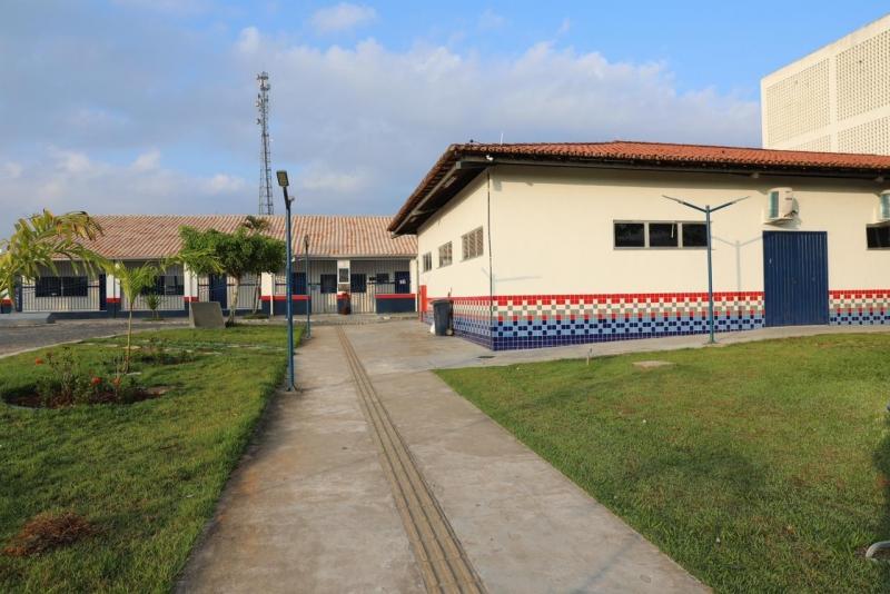 Rede estadual da Bahia abre renovação de matrícula para ano letivo de 2026