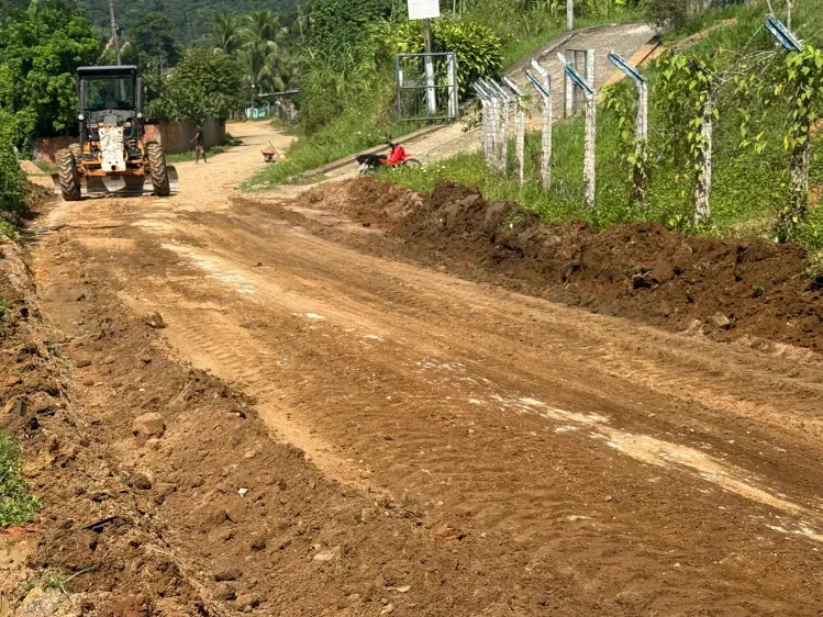 Ubaitaba: Prefeitura firma convênio de R$ 487 mil com o MAPA para recuperação da estrada Oricó–Ruinha