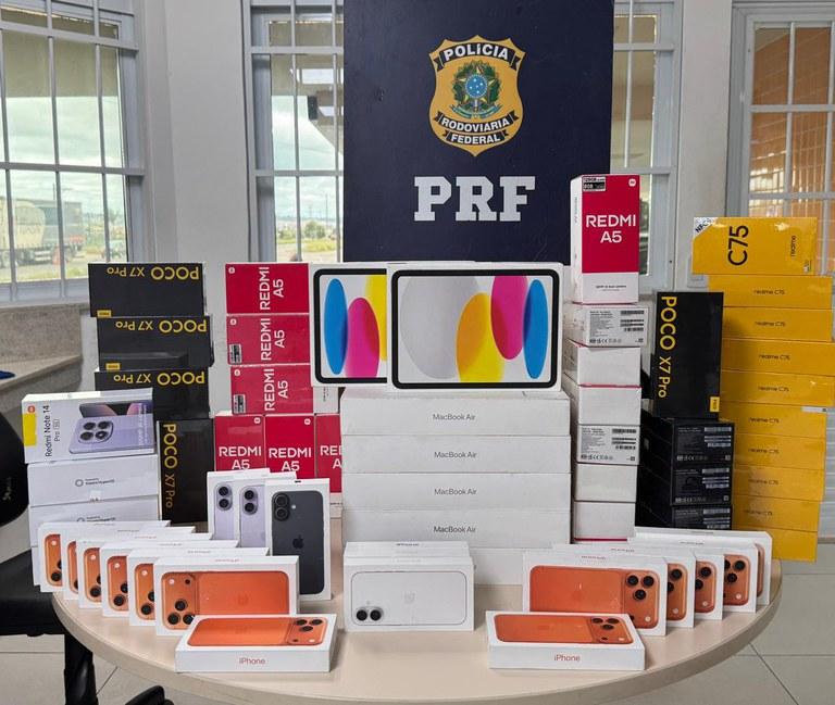 Conquista: PRF apreende 64 produtos eletrônicos de origem irregular durante fiscalização na BR-116