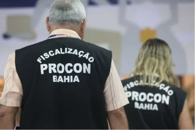Distribuidoras de bebidas são notificadas após detecção de metanol em lotes de vodka na Bahia