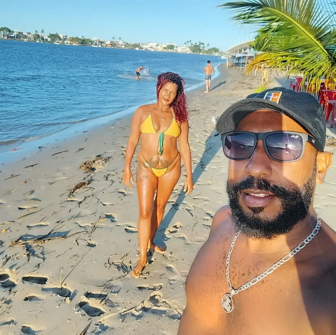 Mulher é esfaqueada pelo ex-companheiro e caso gera comoção nas redes sociais