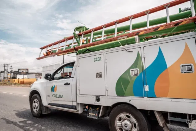 Neoenergia registra lucro recorde de R$ 5 bilhões em 2025, enquanto serviço é questionado por consumidores